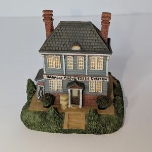 Harmony Grove Collection PS10 1993 Harmony Grove Train Station Peebles Inc.